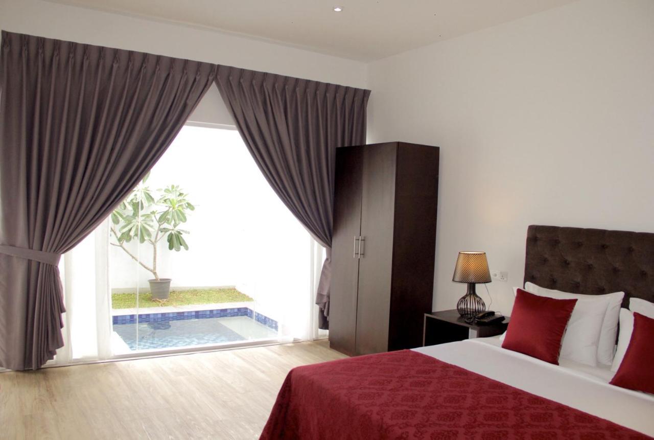 Daffodils 4* Negombo
