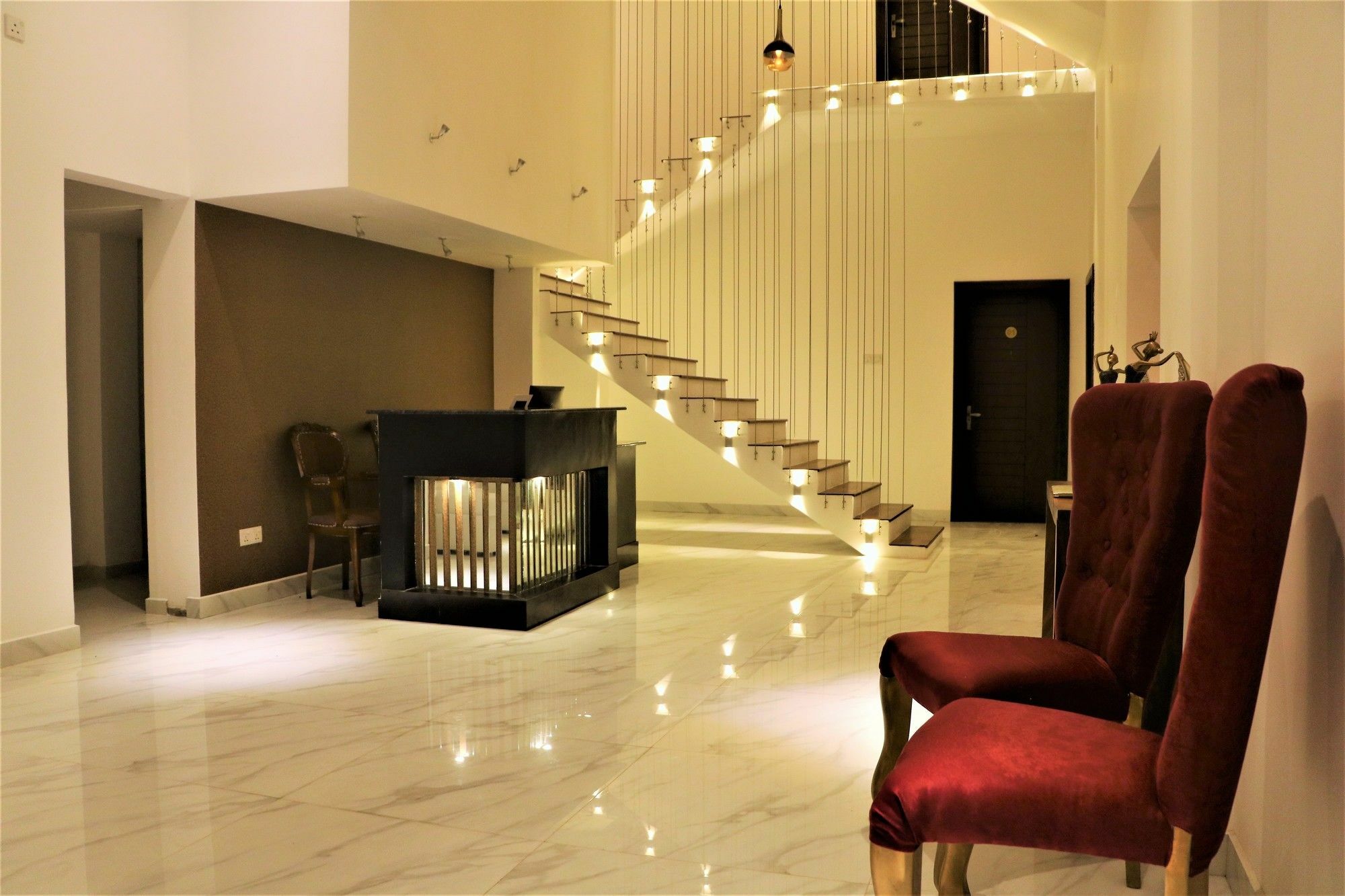 Hotel Daffodils Negombo